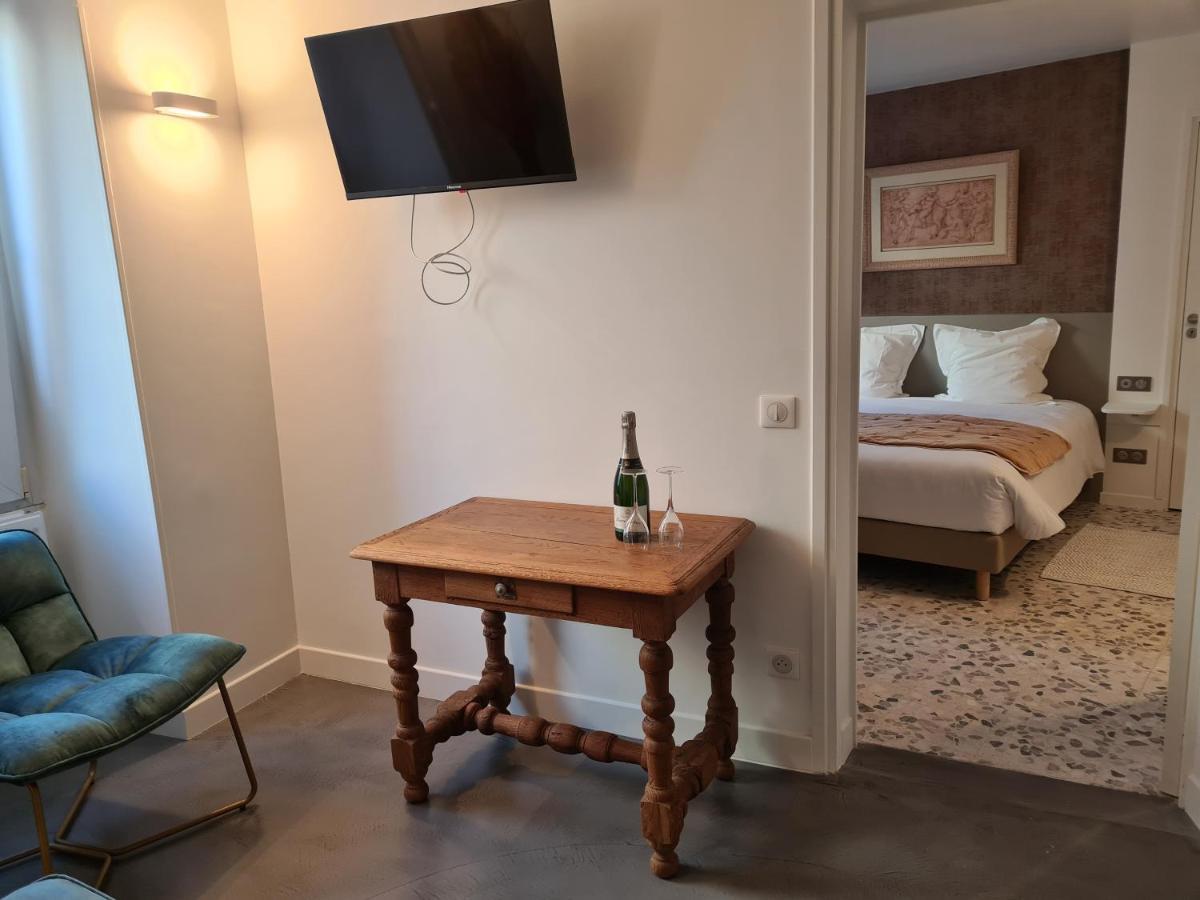 Le Relais De L'Endormie Hotel โนฌ็องต์-ซูร์-แซน ภายนอก รูปภาพ